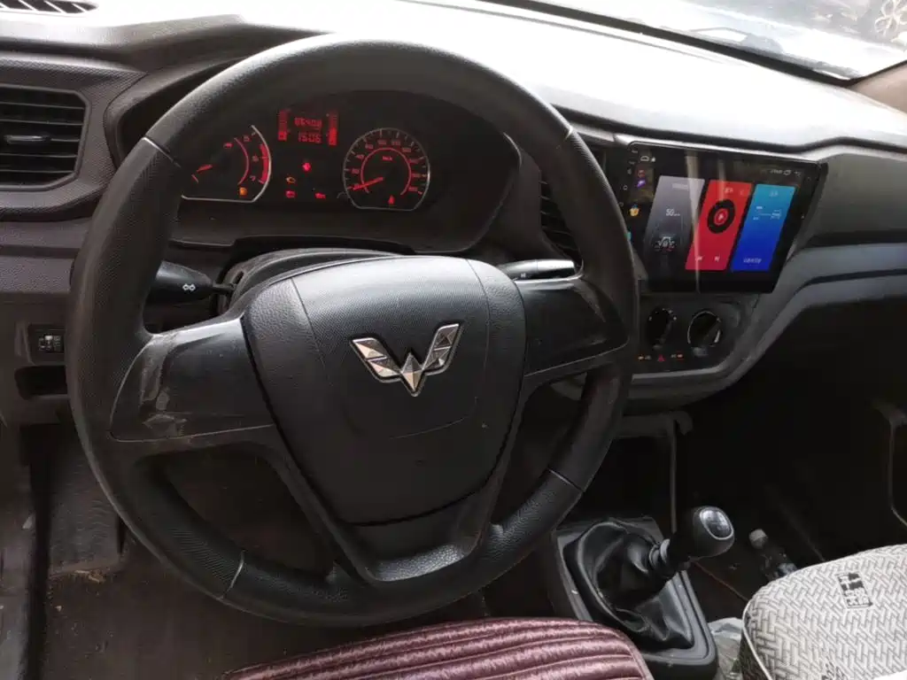 Wuling Hongguang V — миниатюра 14