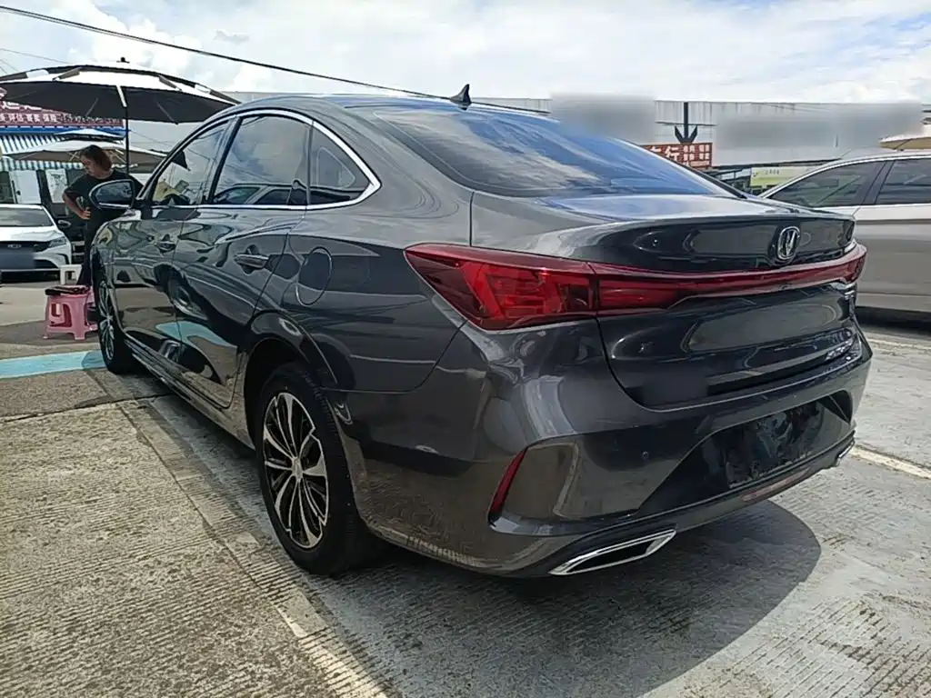 Changan Eado — миниатюра 5