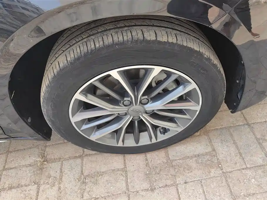 GEELY AUTOMOBILE XINGRUI