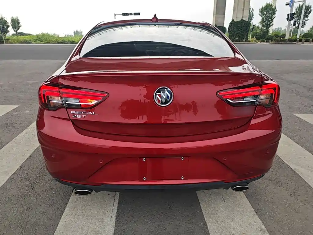 Buick Regal — миниатюра 6