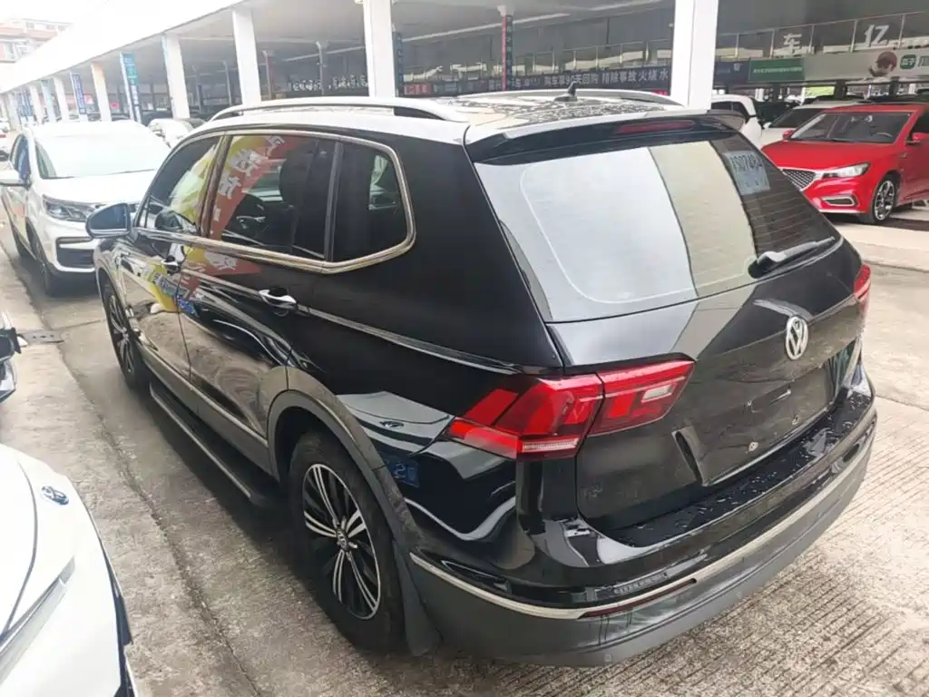 Volkswagen Tiguan L — миниатюра 5
