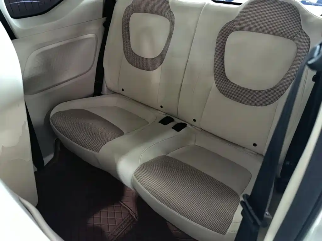 Wuling MINIEV — миниатюра 17