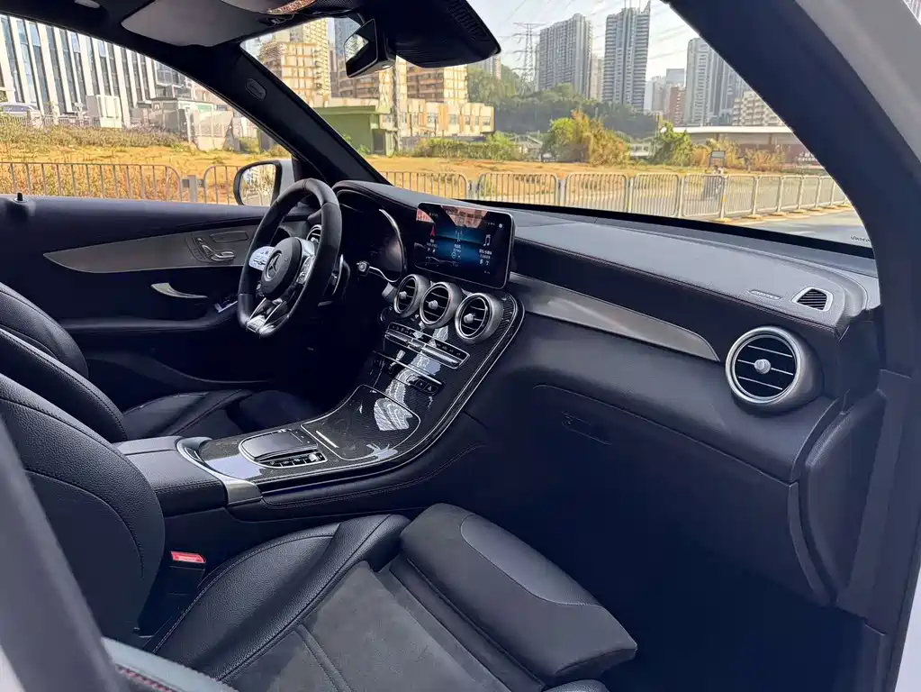 MERCEDES-BENZ GLC AMG