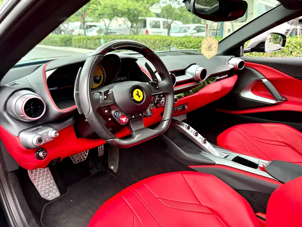 Ferrari 812 — миниатюра 4