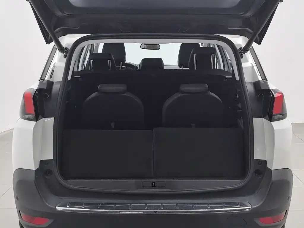 Peugeot 5008 — миниатюра 16