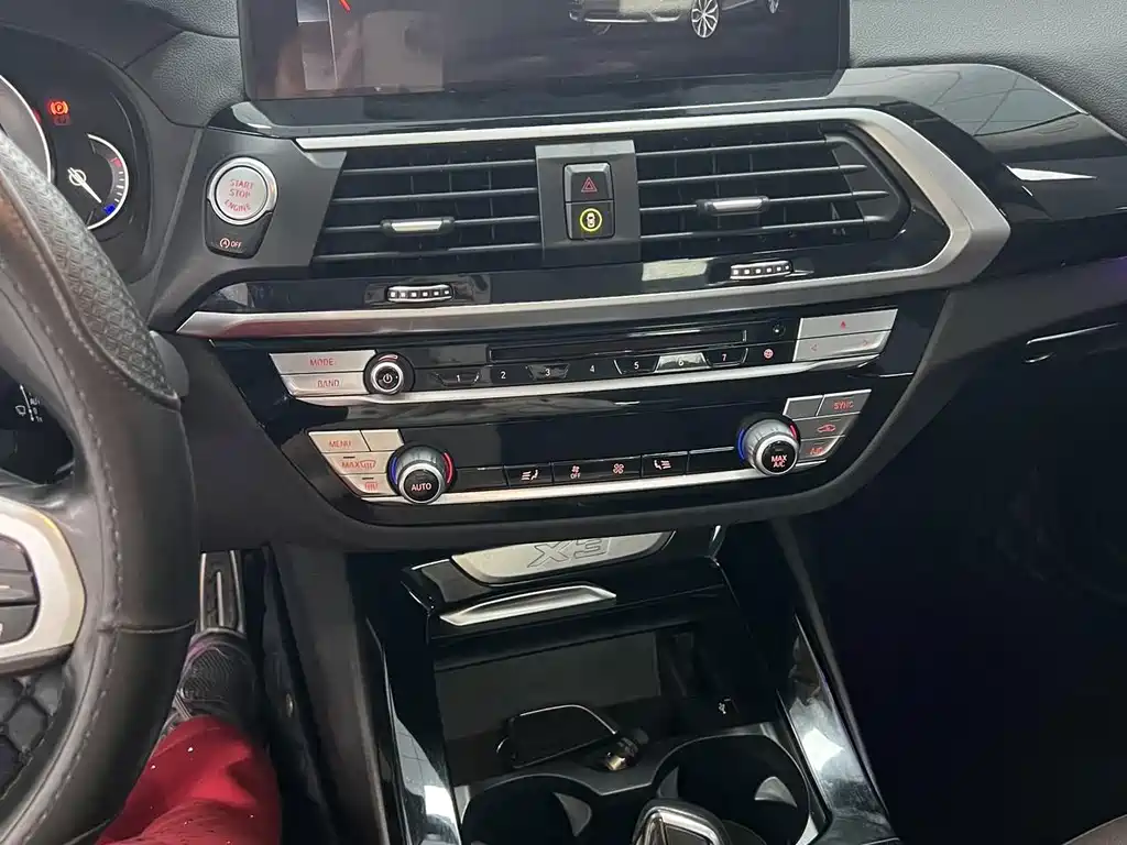 BMW X3 — миниатюра 14