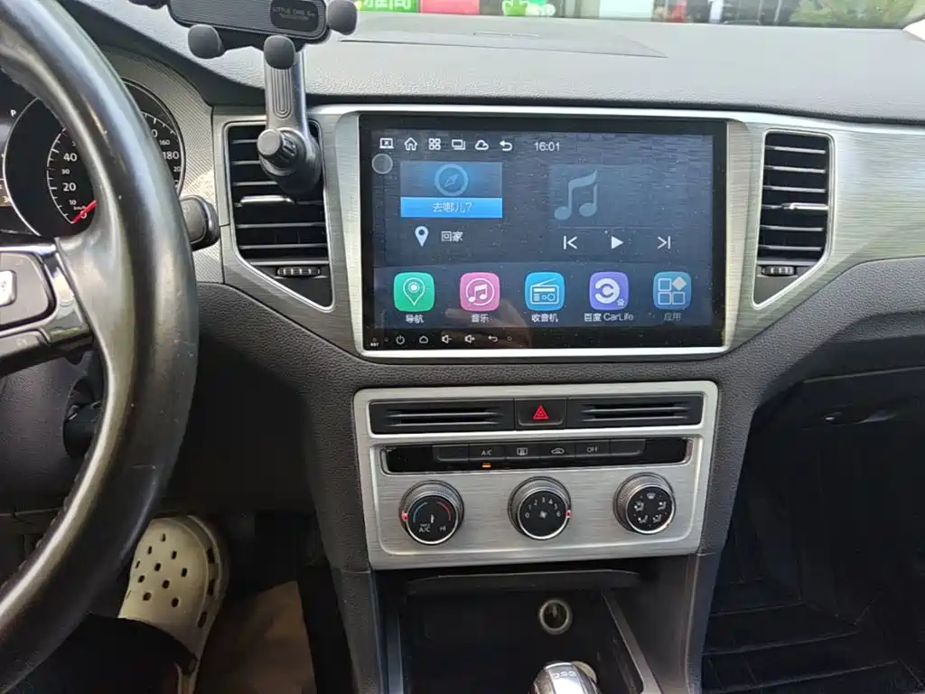 Volkswagen Golf Sportsvan — миниатюра 18