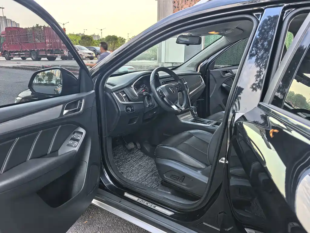 Roewe RX5 — миниатюра 8