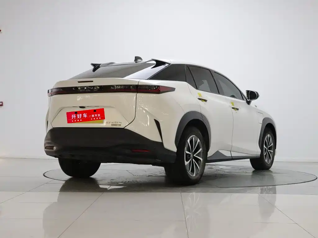 Lexus RZ — миниатюра 4