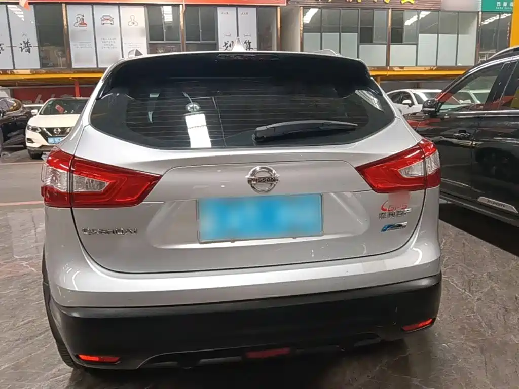 Nissan Qashqai — миниатюра 6