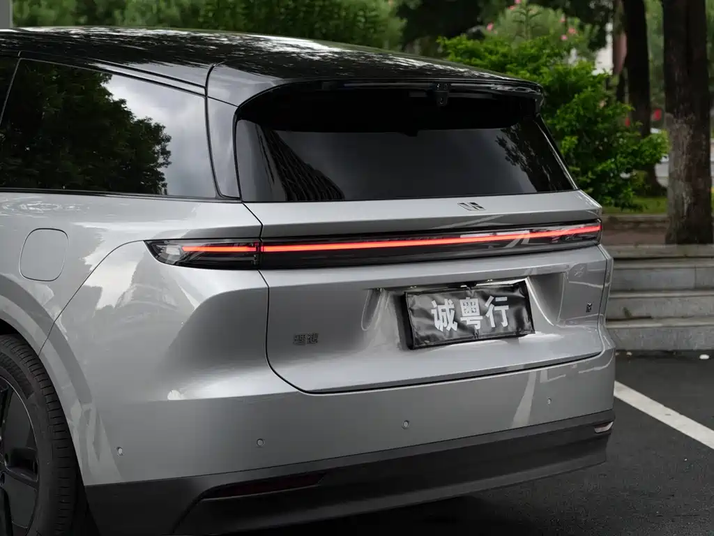Li Auto Идеальный I8 — миниатюра 6