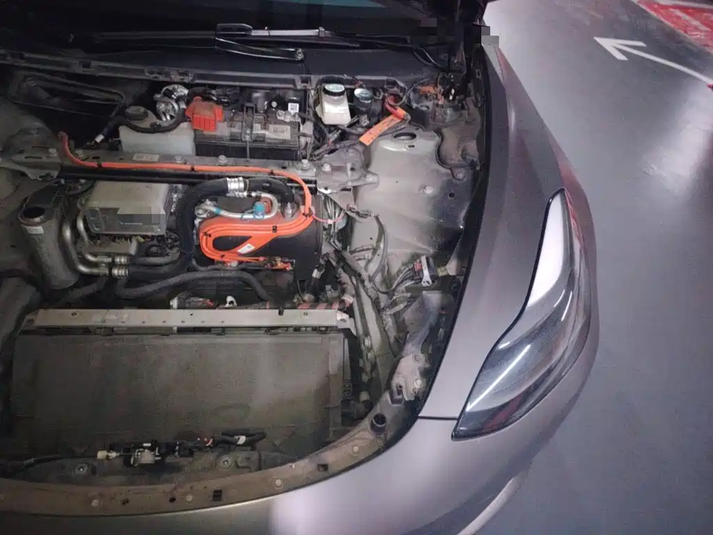 Tesla Model 3 — миниатюра 23