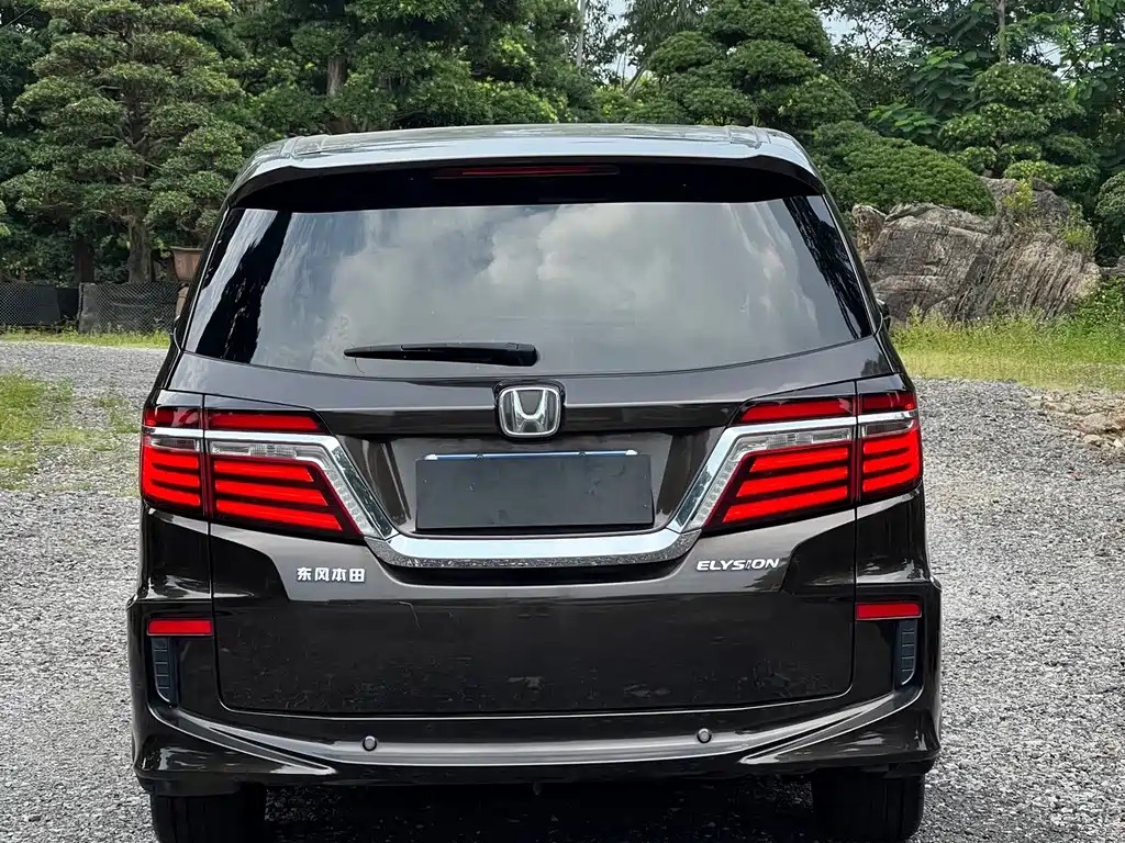 Honda Elysion — миниатюра 6