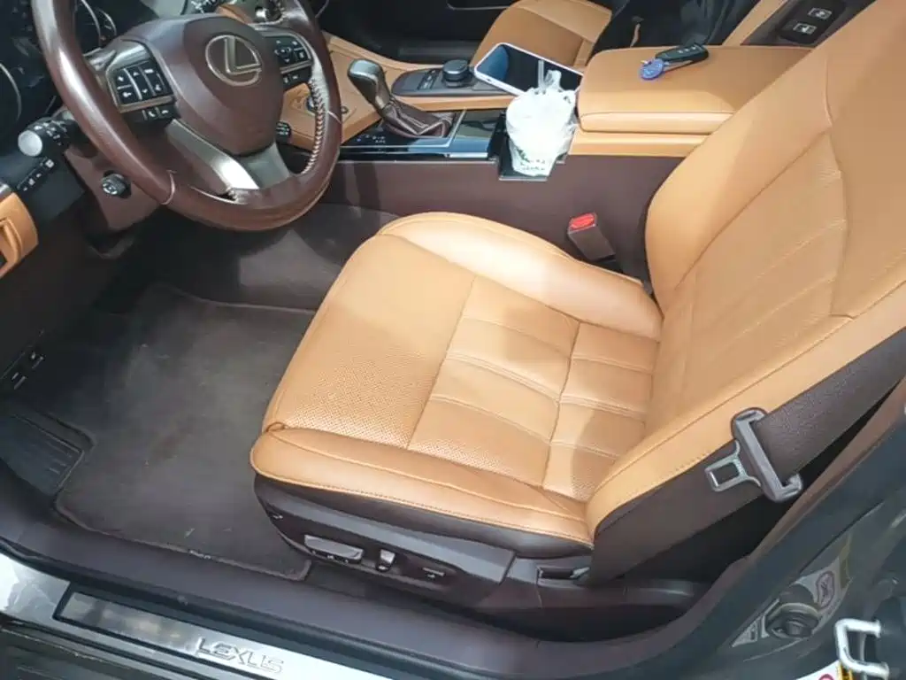 Lexus ES — миниатюра 15
