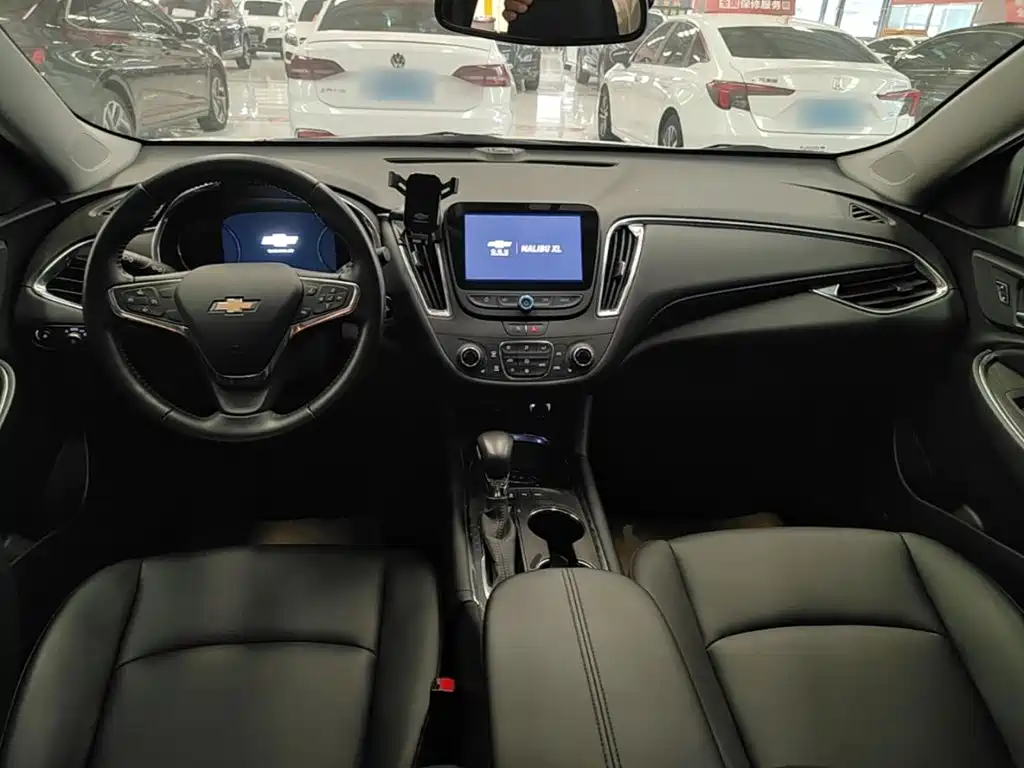 Chevrolet Malibu XL — миниатюра 10