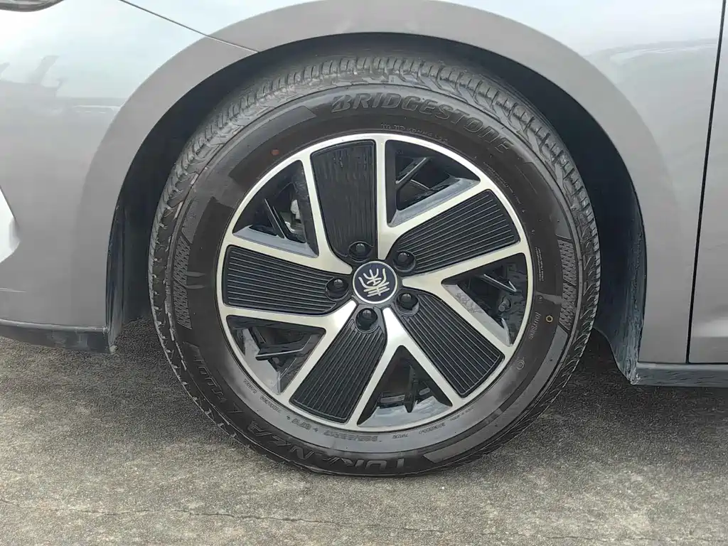 BYD Qin L — миниатюра 8