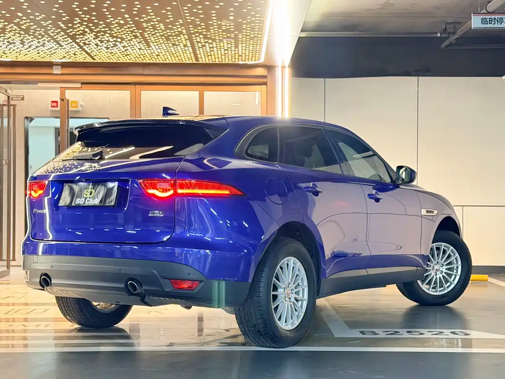 Jaguar F-PACE — миниатюра 5