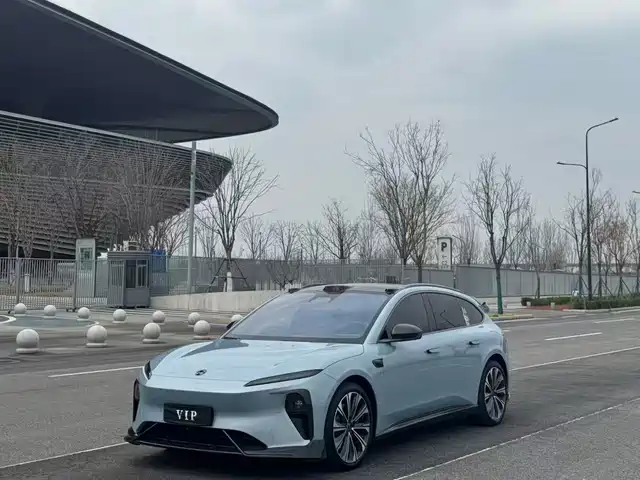NIO NIO ET5T 2024