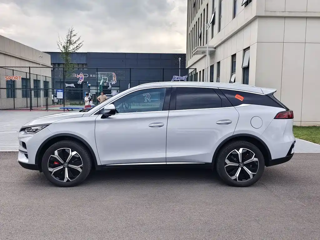 BYD Tang New Energy — миниатюра 6
