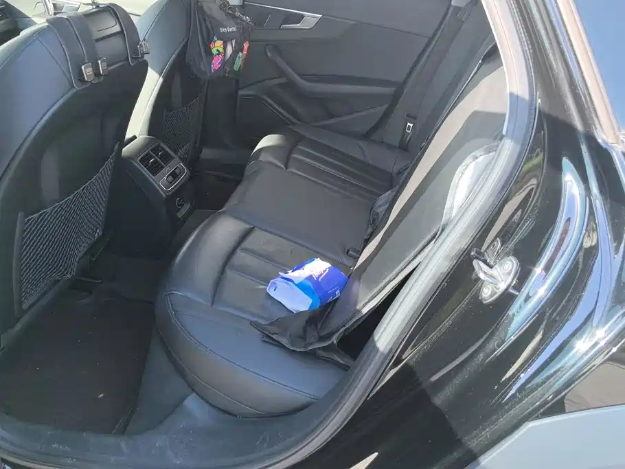 Audi A4 (Import) — миниатюра 11