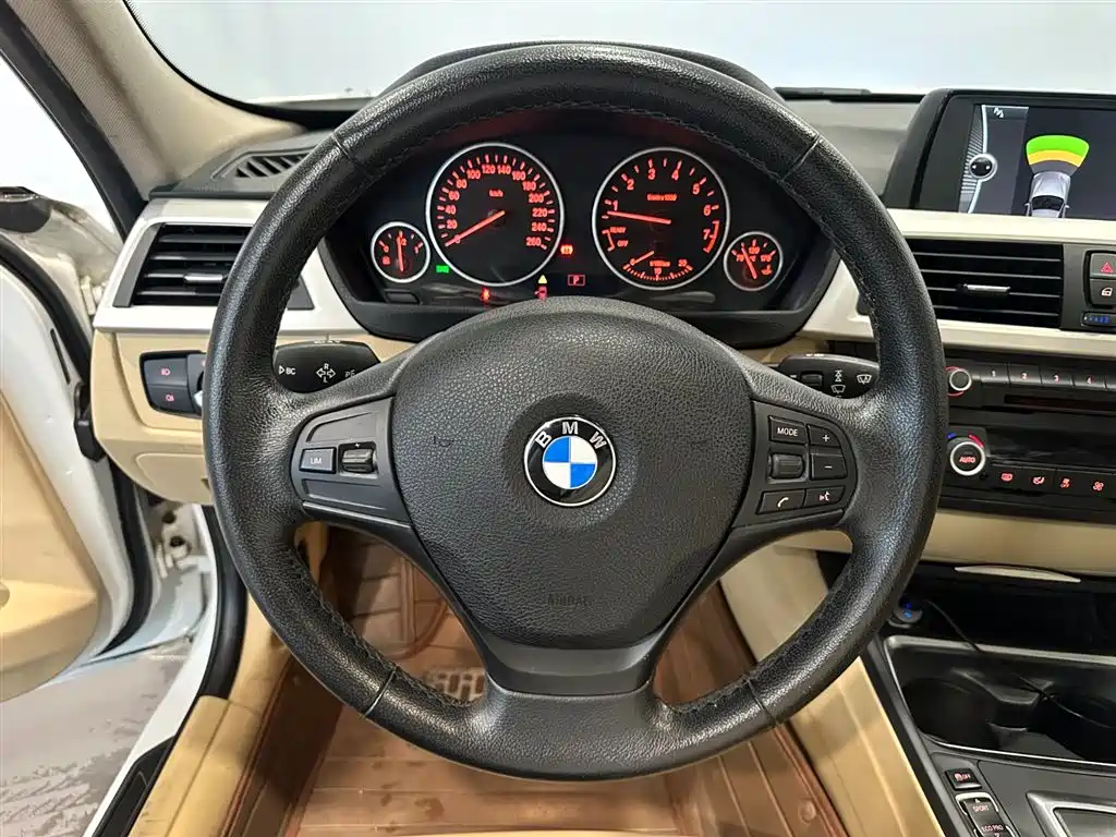 BMW 3 Series — миниатюра 13