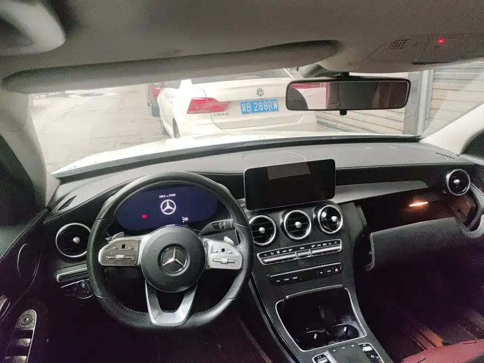 Mercedes-Benz C-Class — миниатюра 2