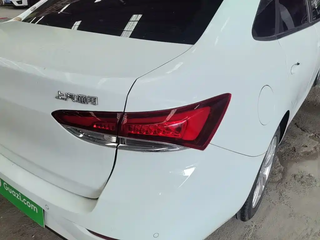 Buick Excelle — миниатюра 8