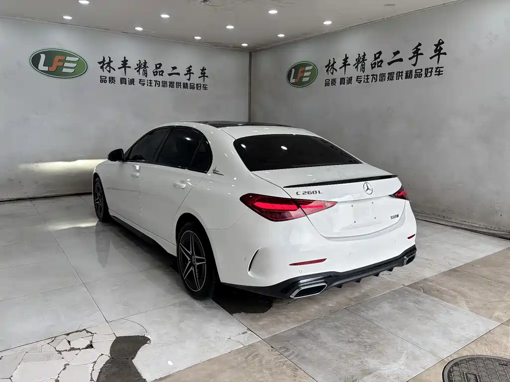Mercedes-Benz C-Class — миниатюра 8