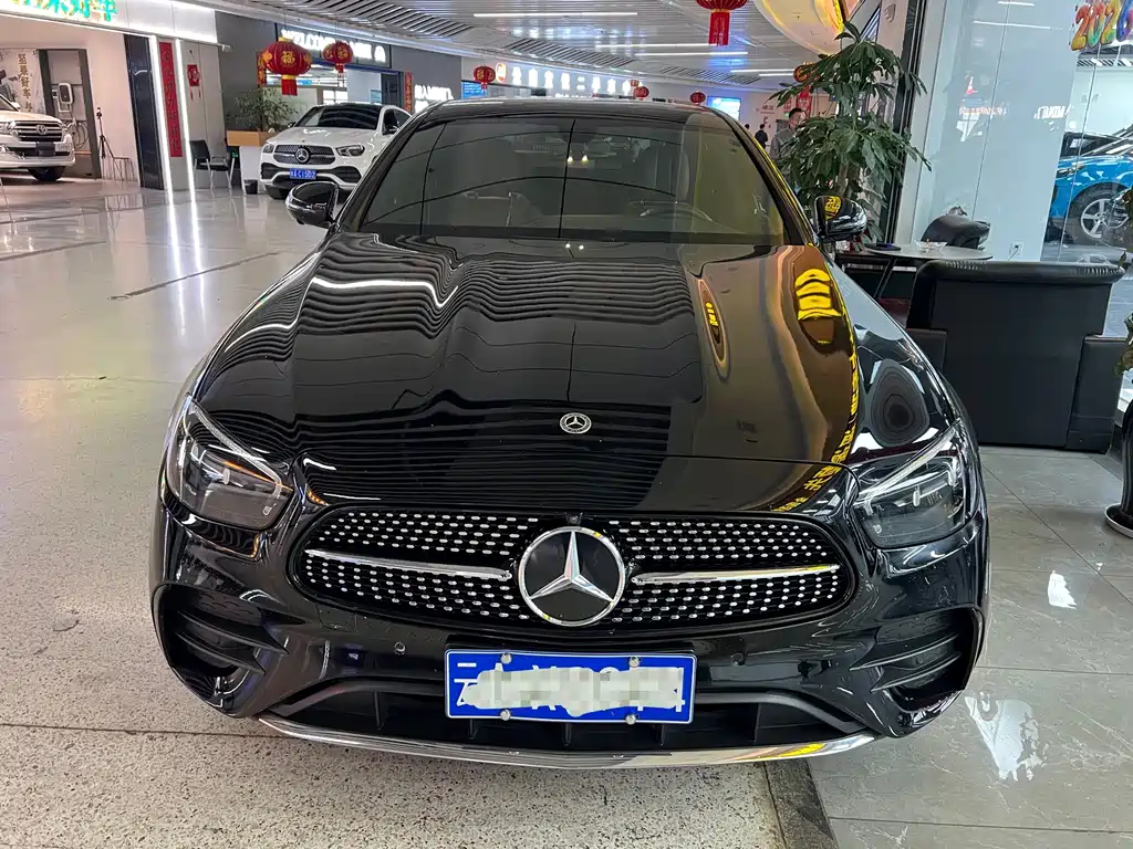 Mercedes-Benz E-Class — миниатюра 3