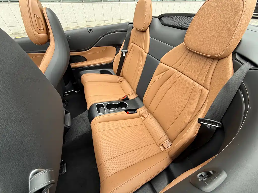 Mercedes-Benz CLE — миниатюра 10