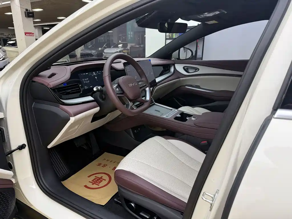 BYD Seal 07 DM-i — миниатюра 4
