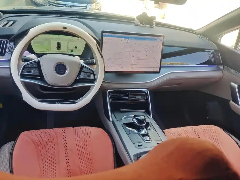 BYD Tang New Energy — миниатюра 12