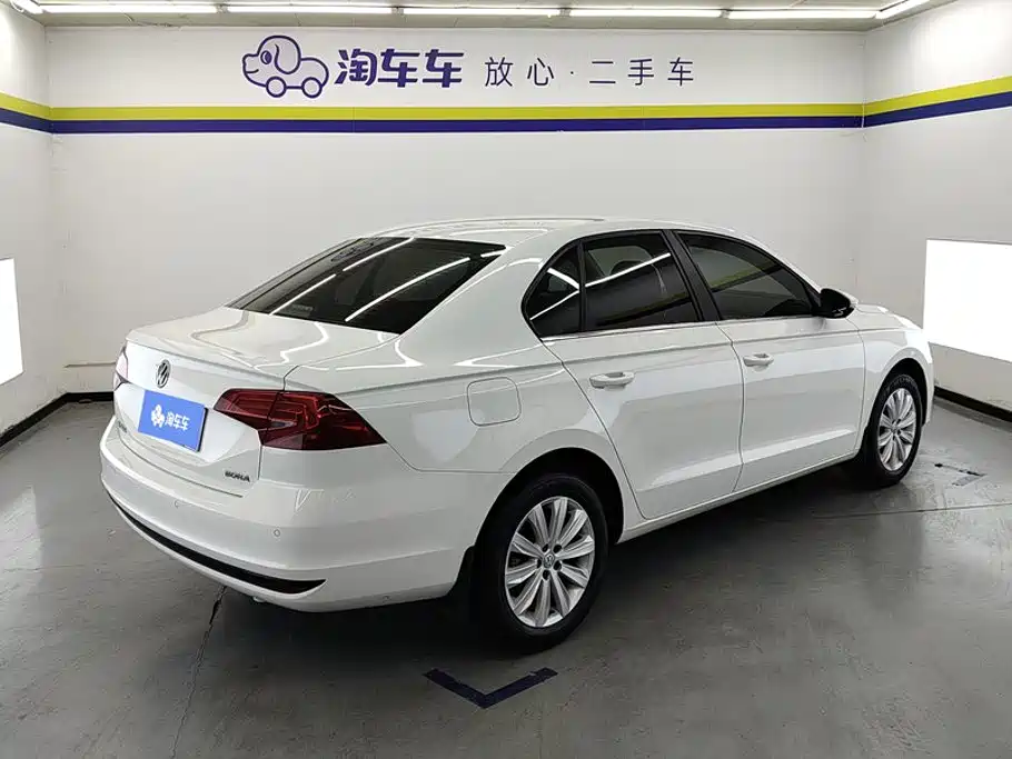 Volkswagen Bora — миниатюра 3