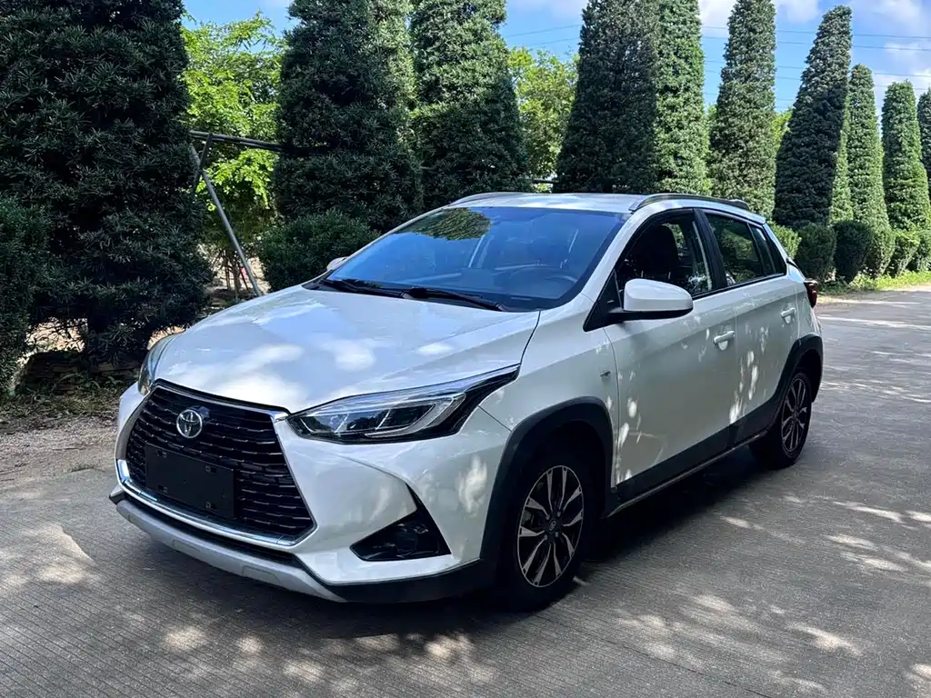 Купить Toyota Yaris L