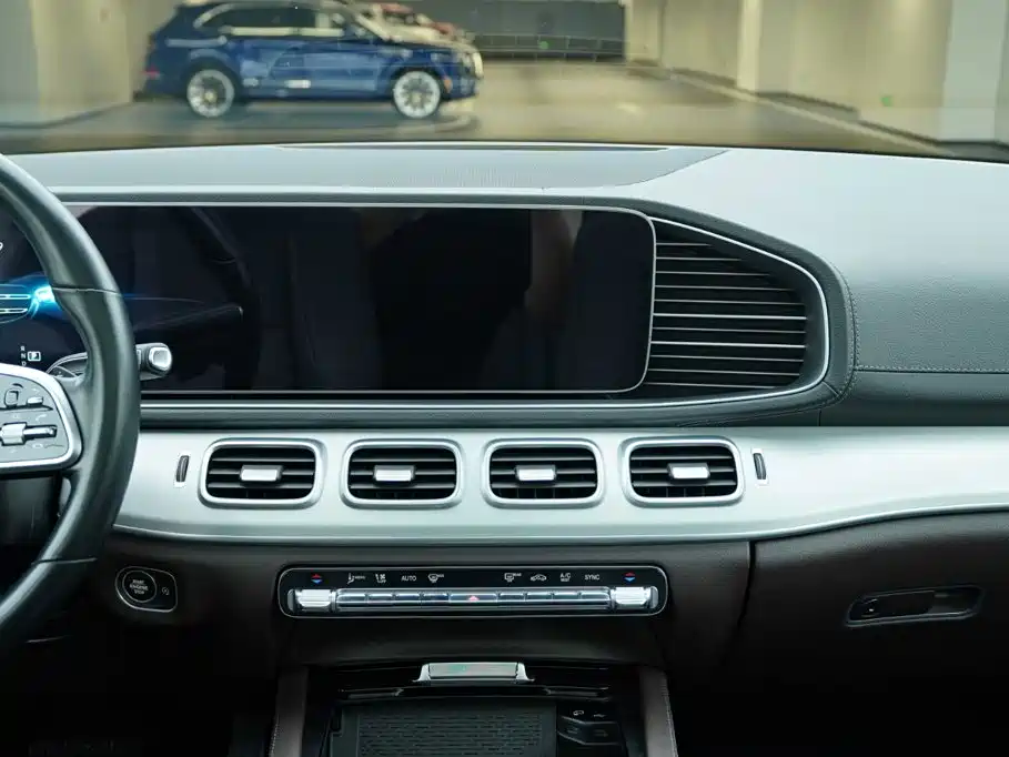 Mercedes-Benz GLE (Import) — миниатюра 18
