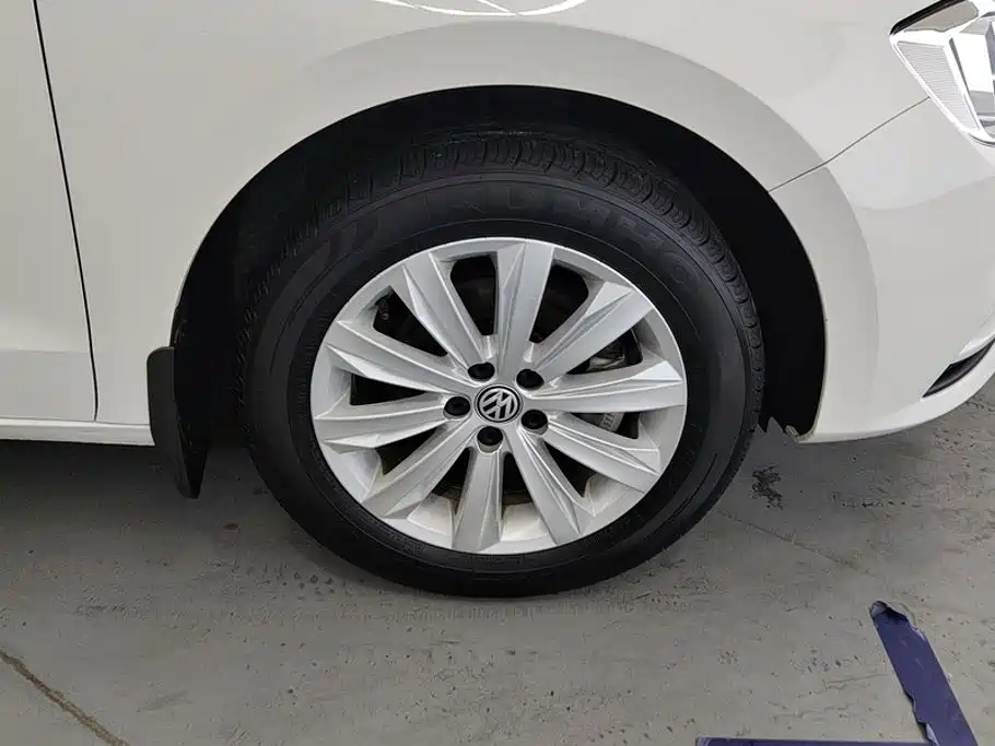 Volkswagen Bora — миниатюра 6