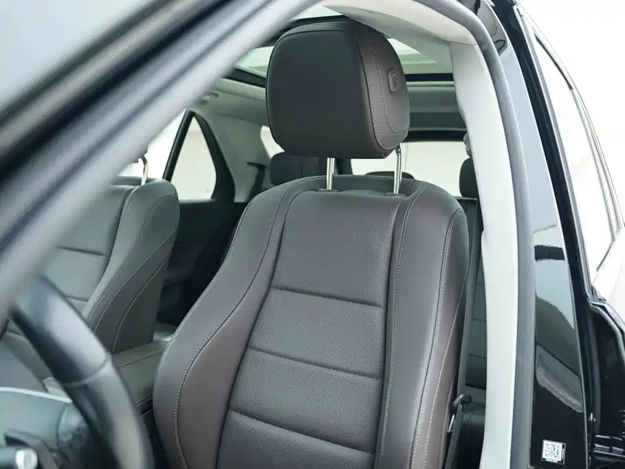 Mercedes-Benz GLE (Import) — миниатюра 13