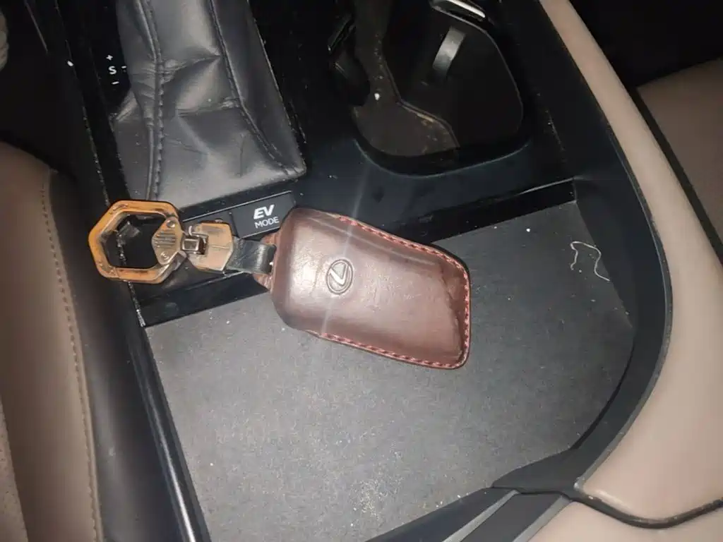 Lexus ES — миниатюра 12