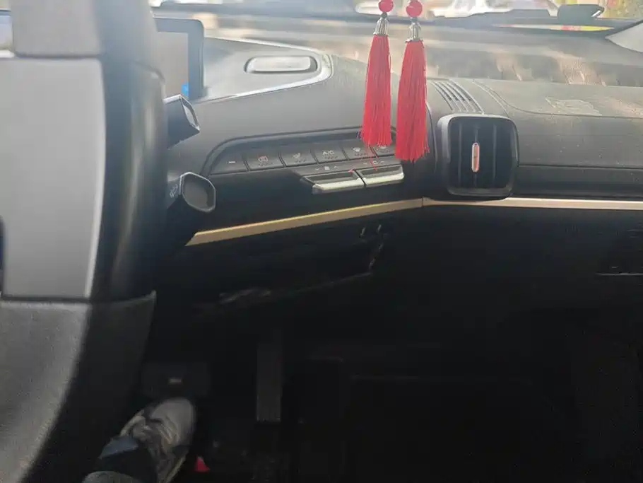 Baojun KiWi EV — миниатюра 13