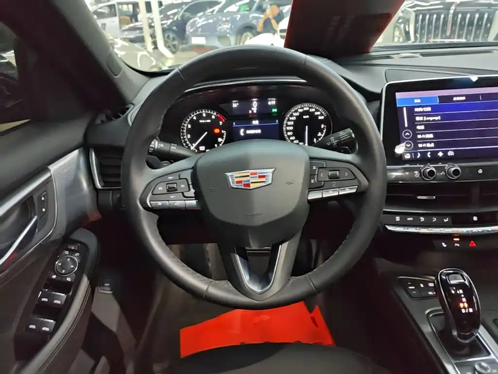 Cadillac CT5 — миниатюра 11