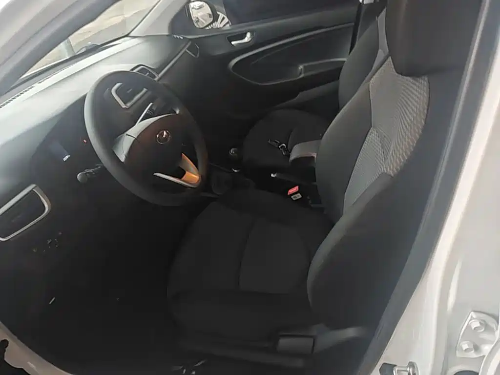 Hyundai Verna — миниатюра 15