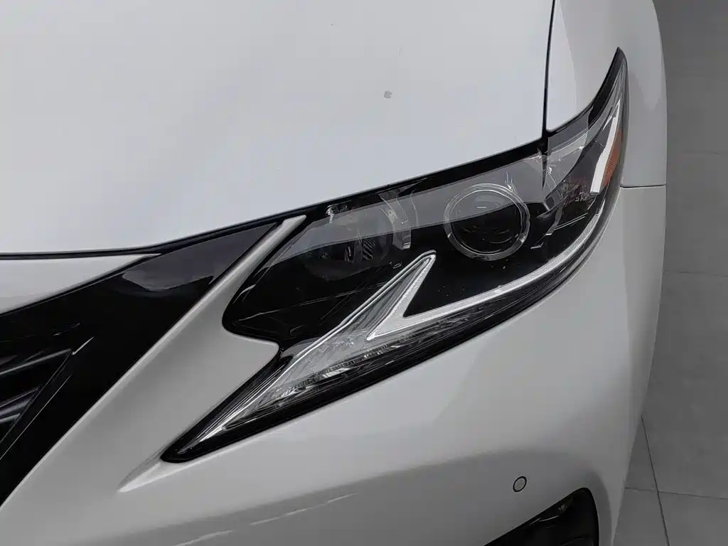 Lexus ES — миниатюра 7