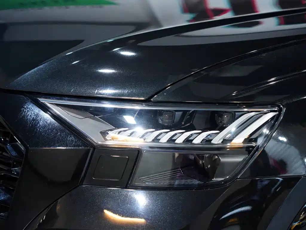 Audi RS Q8 — миниатюра 50