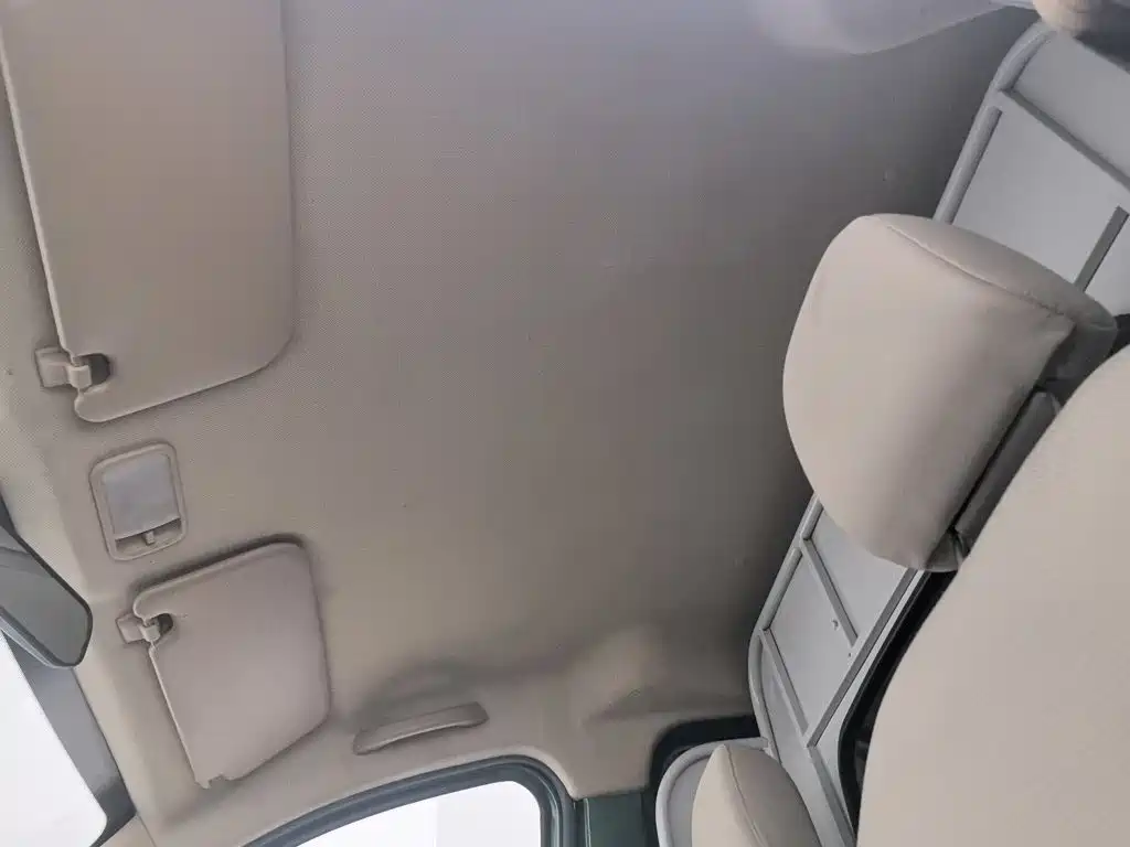 Wuling Hongguang V — миниатюра 14