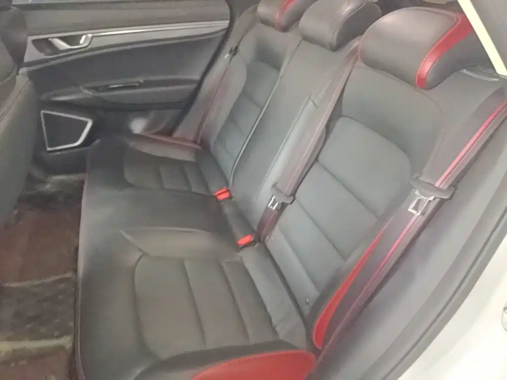 Geely Emgrand GS — миниатюра 17