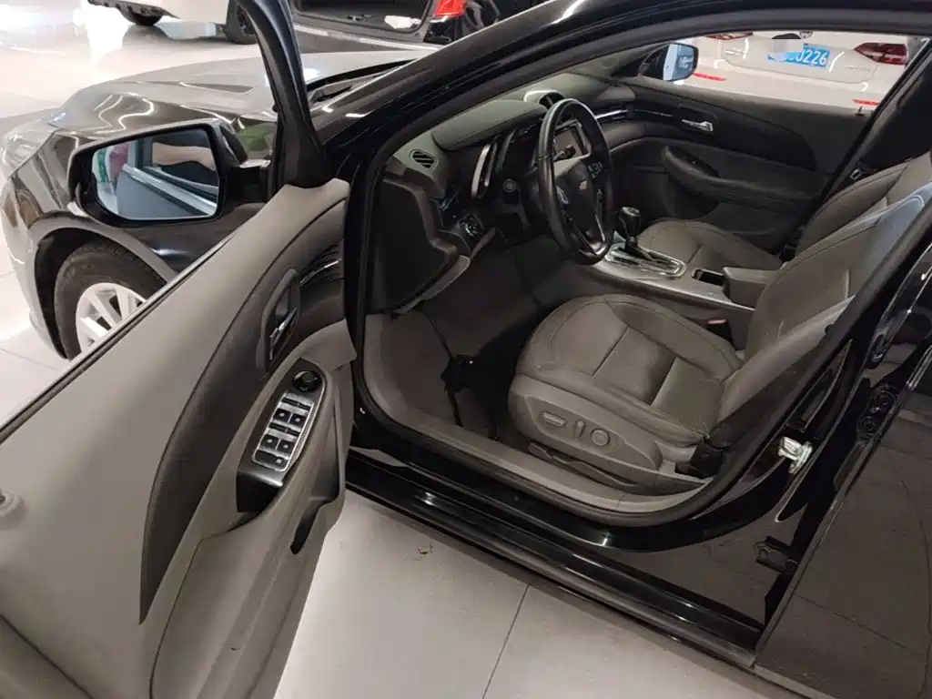 Chevrolet Malibu — миниатюра 16
