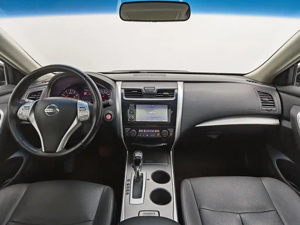 Nissan Teana — миниатюра 5