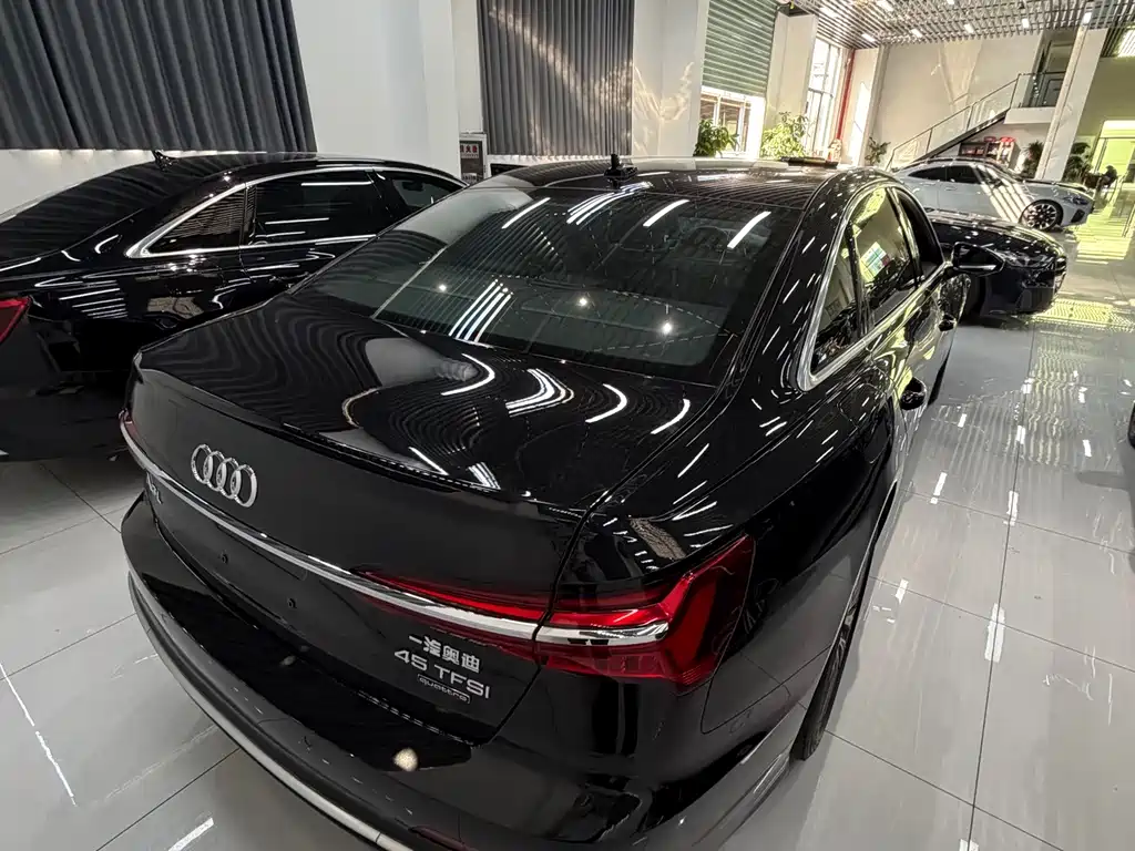 Audi A6L — миниатюра 8