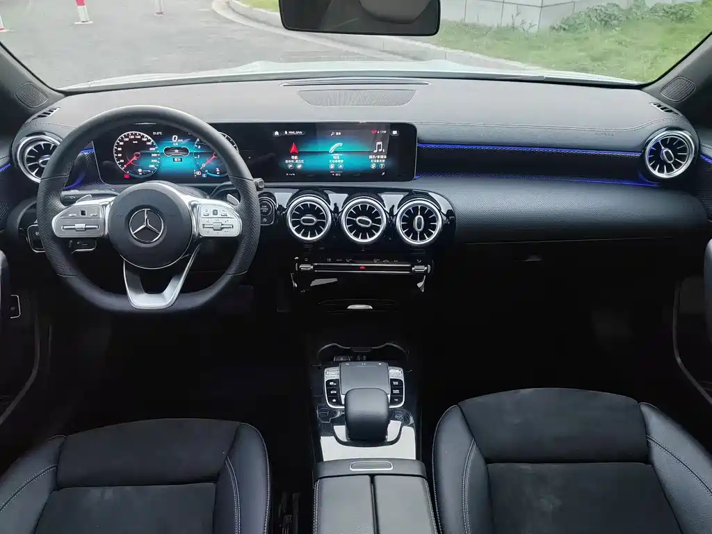 Mercedes-Benz A-Class — миниатюра 9