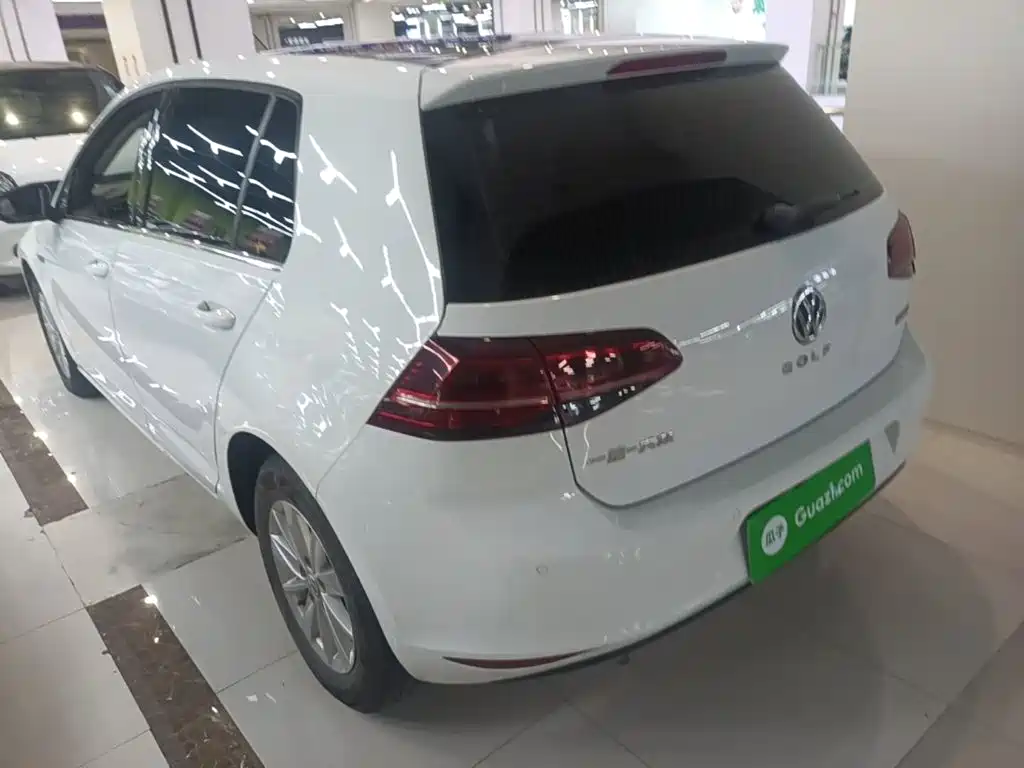 Volkswagen Golf — миниатюра 5